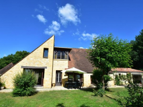 Gorgeous Villa in St Julien De Lampon with Private Pool Centre Nearby, Carlux